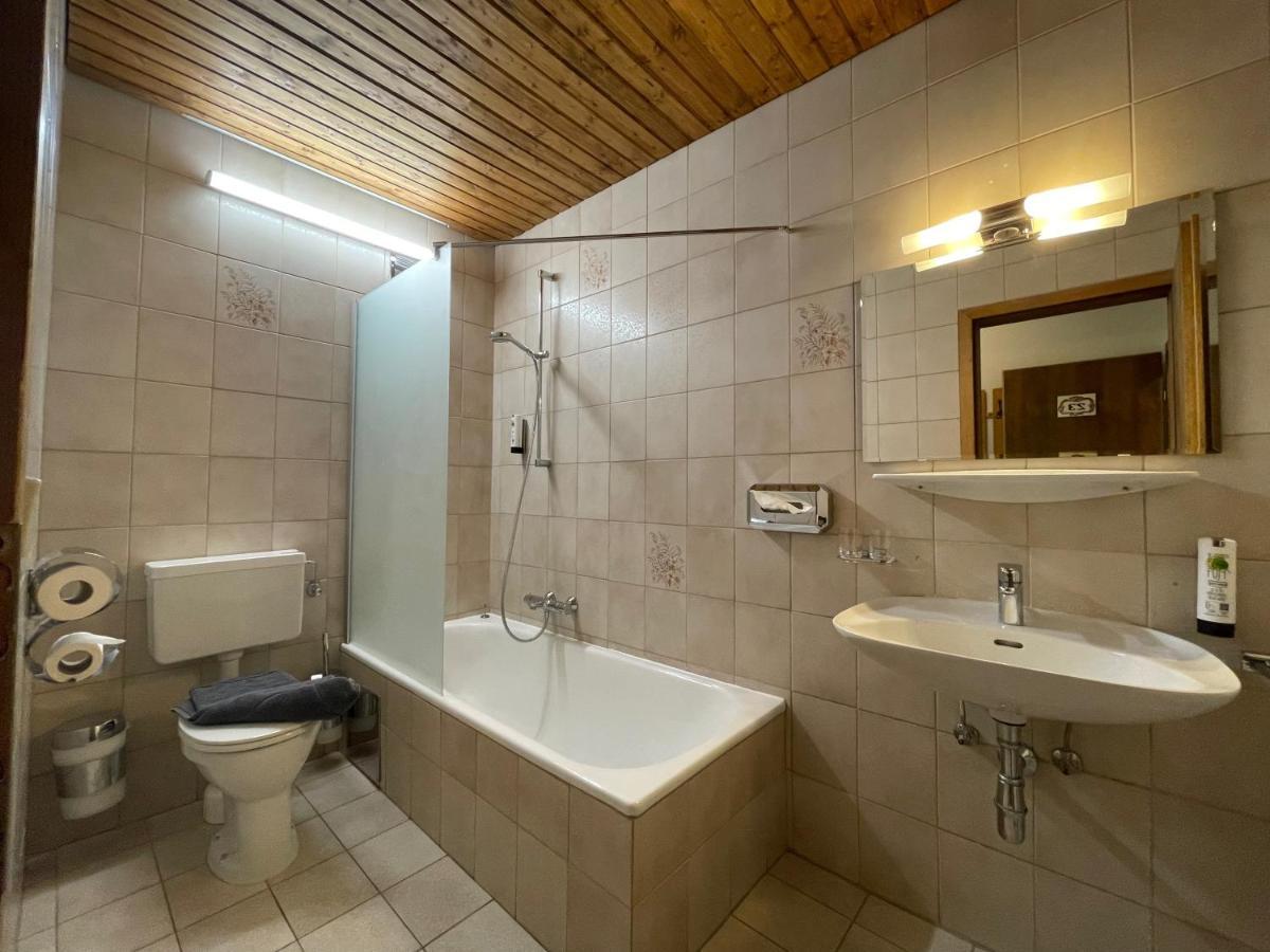 Garni Baerenwirt Bed & Breakfast Лойташ Екстериор снимка