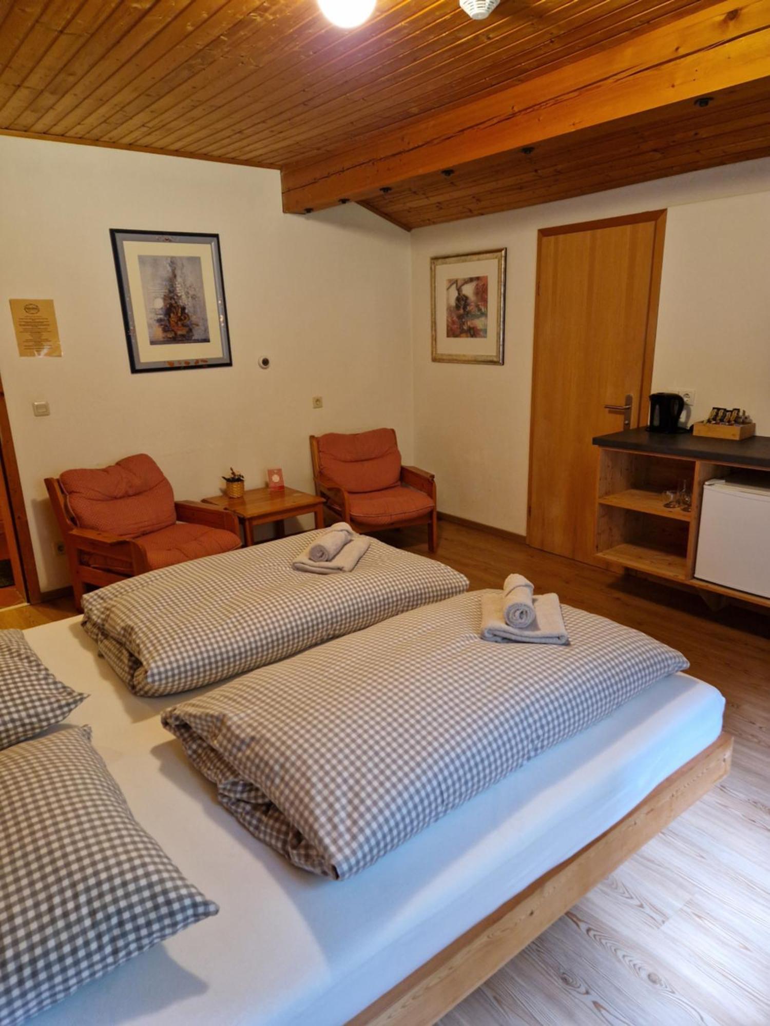 Garni Baerenwirt Bed & Breakfast Лойташ Екстериор снимка