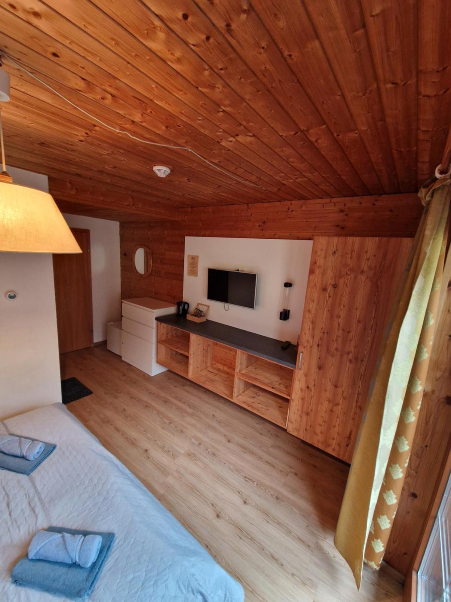 Garni Baerenwirt Bed & Breakfast Лойташ Екстериор снимка