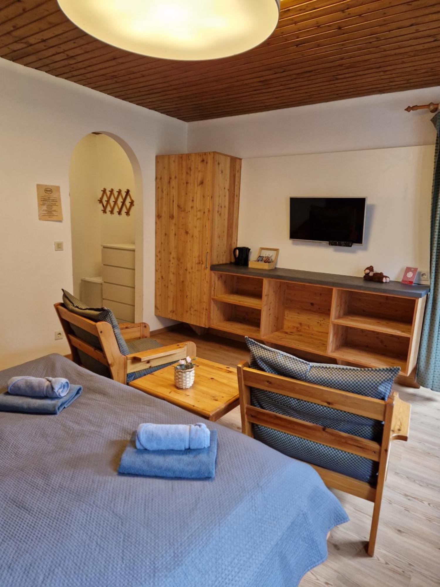 Garni Baerenwirt Bed & Breakfast Лойташ Екстериор снимка