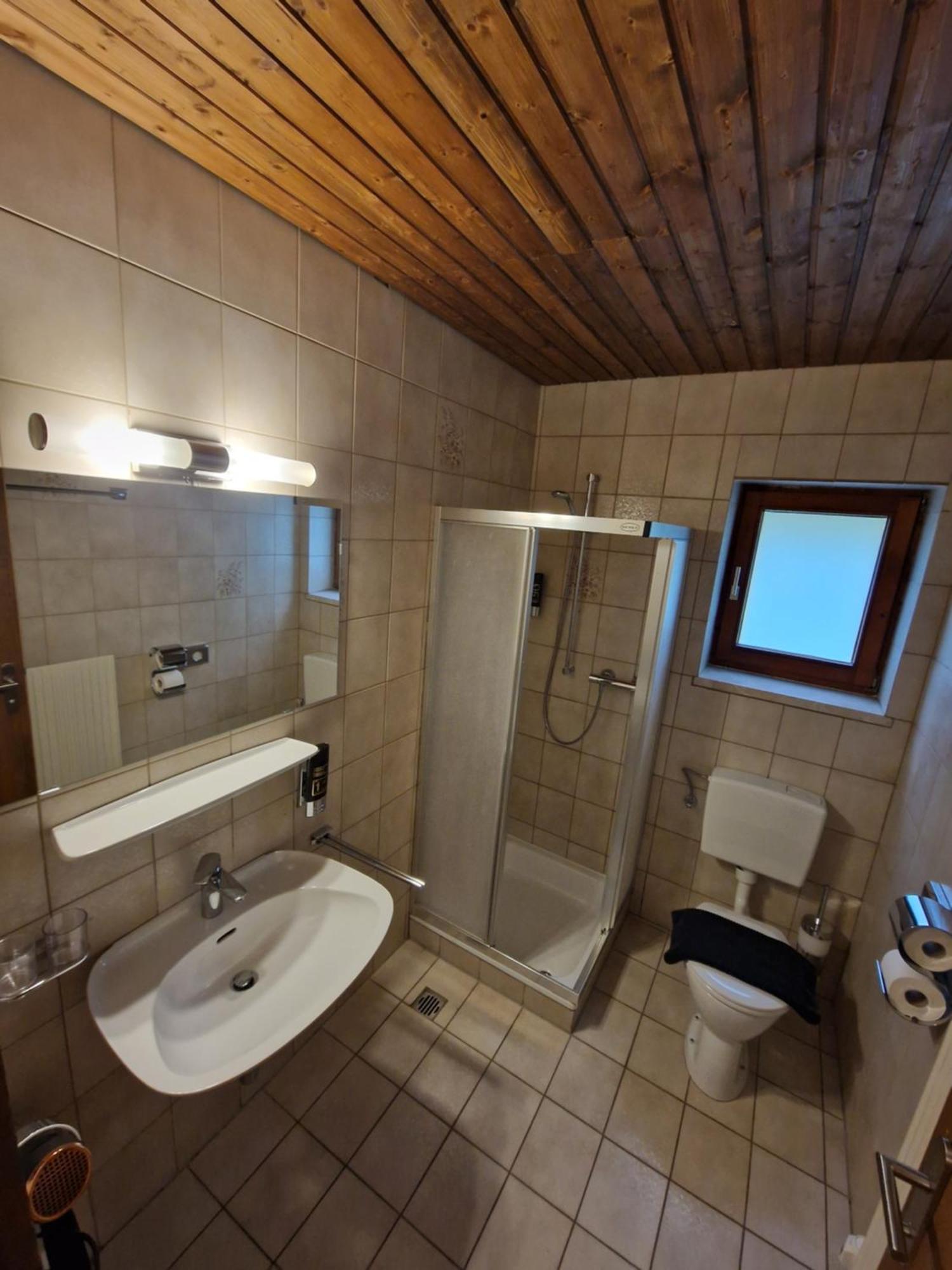 Garni Baerenwirt Bed & Breakfast Лойташ Екстериор снимка